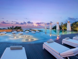 BANYAN TREE UNGASAN