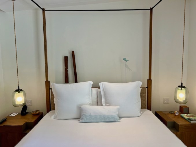 ROSEWOOD MAYAKOBA