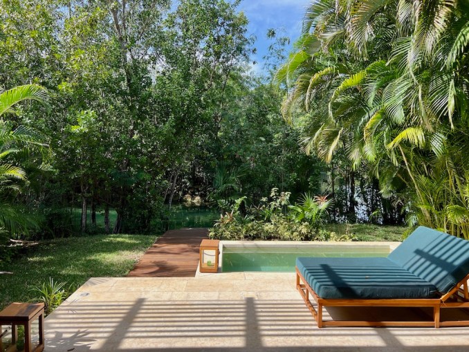 ROSEWOOD MAYAKOBA