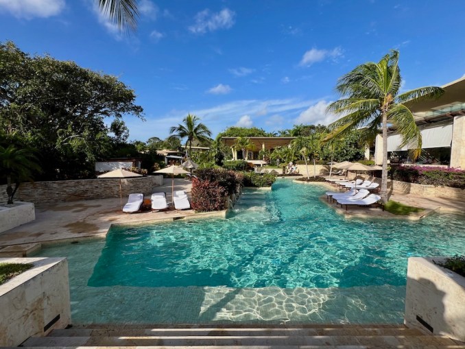 ROSEWOOD MAYAKOBA