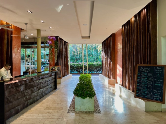 ROSEWOOD MAYAKOBA