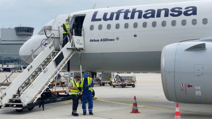 LUFTHANSA A320NEO